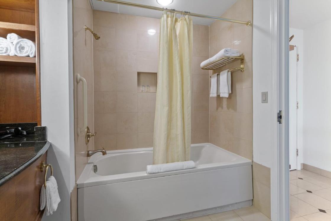 Boardwalk Cozysuites Condo W Kitchen 36 アトランティックシティー エクステリア 写真